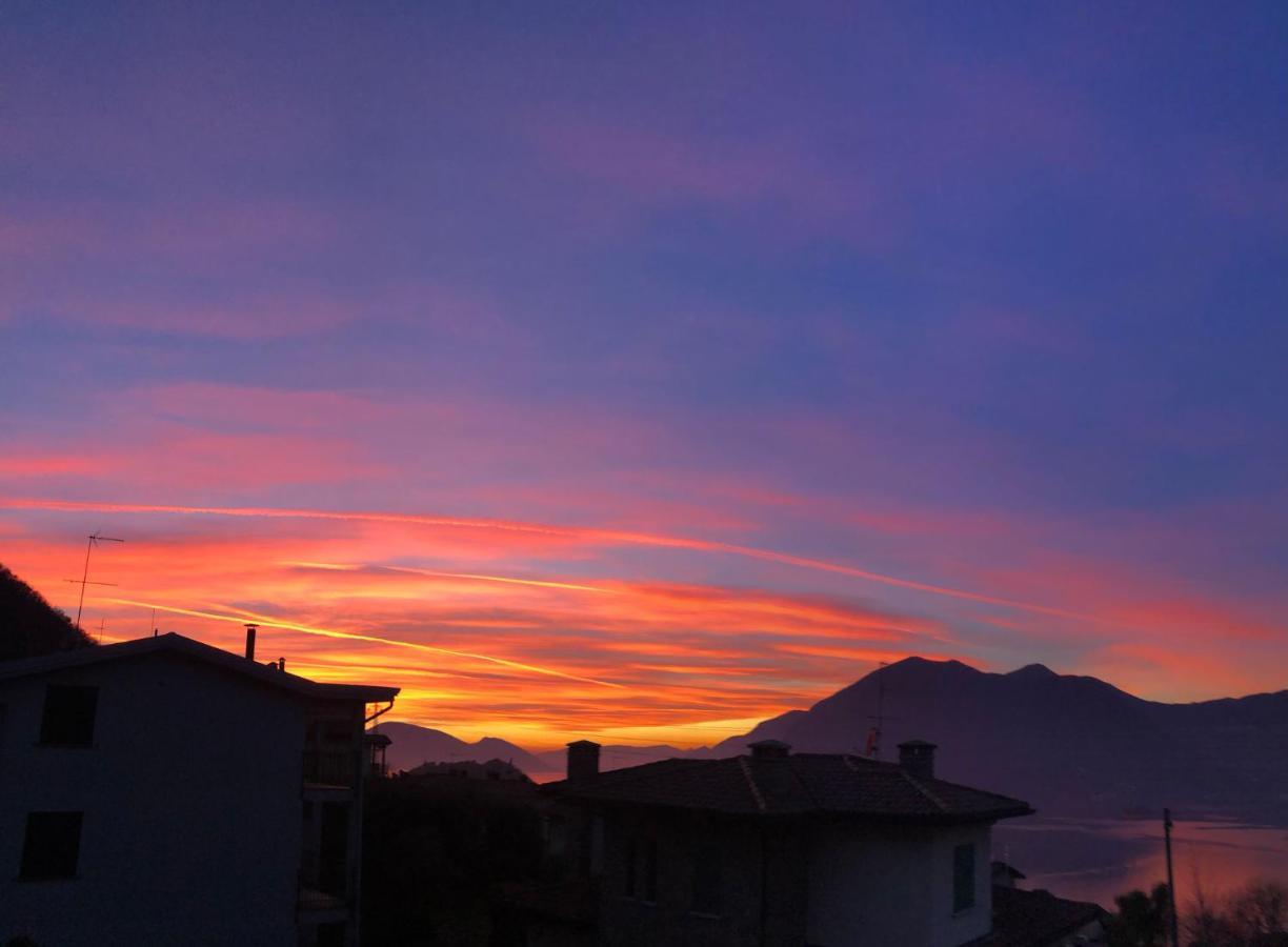 Island Sunset House Villa Sulzano Bagian luar foto